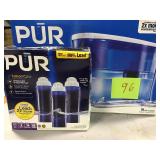 PUR Classic 18-Cup Dispenser Filtration System & PUR Ultimate Lead Reducing Replacement Filter for PUR Pitchers (3-Pack) in good condition
