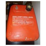 Tote tank 6 gallon gas can