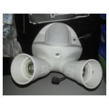 Outdoor motion sensor light, 2 90 watt bulbs - new!