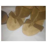 2 pair almost new sandals women