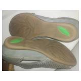 2 pair almost new sandals women