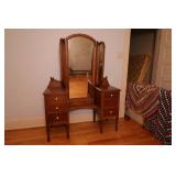 Early 1900s Antique Dove tailed vanity