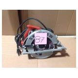 15 Amp Corded Electric 7-1/4 in. Magnesium SIDEWINDER Circular Saw with 24-Tooth Diablo Carbide Blade  in good condition