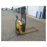 2004 Yale Pallet Jack # 9581