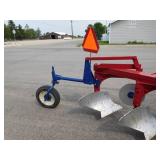 international model 70 4 bottom plow