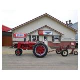 1944 farmall H TRACTOR