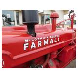1944 farmall H TRACTOR