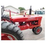 1944 farmall H TRACTOR