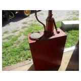 VINTAGE OIL CONTAINER WITH HAND PUMP
