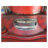 VINTAGE OIL CONTAINER WITH HAND PUMP