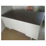 METAL OFFICE DESK / CHAIR