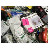 PALLET WITH PLUMBING/ ELECTRIC SUPPLIES FOR HOMES/WORK! CUSTOMER RETURNS SEE PICS!