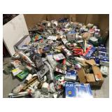 PALLET WITH PLUMBING/ ELECTRIC SUPPLIES FOR HOMES/WORK! CUSTOMER RETURNS SEE PICS!