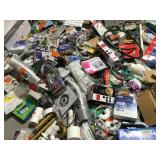 PALLET WITH PLUMBING/ ELECTRIC SUPPLIES FOR HOMES/WORK! CUSTOMER RETURNS SEE PICS!