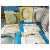 PALLET WITH MOEN MIRRORS CONDITIONS MAY VARY! CUSTOMER RETURNS SEE PICS!