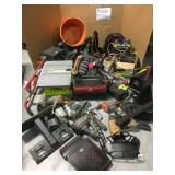 MIXED WITH ASSORTED USED TOOLS AND PLANTERS WITH OTHER MISC TOOLS/STUFF! CUSTOMER RETURNS SEE PICS!