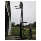 CLARK NARROW AISLE STACKER LIFT TRUCK