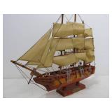 Wooden USS CONSTITUTION Ship Model