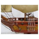 Wooden USS CONSTITUTION Ship Model