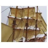 Wooden USS CONSTITUTION Ship Model