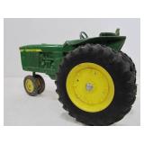 Diecast JOHN DEERE Tractors w/Trailers
