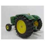 Diecast JOHN DEERE Tractors w/Trailers
