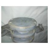 Double pulley with hook - excellent & huge.