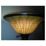 6 foot floor lamp excellent - newer style.