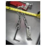 Heavy duty centering support lift