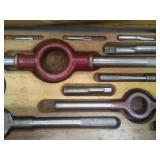 Tap and die set big & nice. case is 32x9.