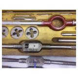 Tap and die set big & nice. case is 32x9.