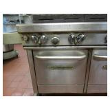 Southbend Gas 8 Burner Grill w/Dual Ovens 34"X49"X48"