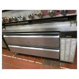 Gas Grill w/Silver King Refrigerated Base 31"X50"X44"