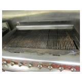 Gas Grill w/Silver King Refrigerated Base 31"X50"X44"