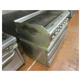 Gas Grill w/Silver King Refrigerated Base 31"X50"X44"