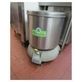 Greens Machine Vegetable  Spinner/Dryer 21"X31"