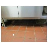 SS Sink Table w/Cabinet 30"X90"X36"