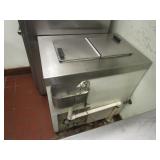 Ice Cream Freezer 22"X32"X38"