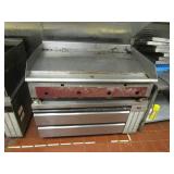 Gas Griddle w/Silver King Refrigerated Base 31"X50"X44"