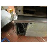 Gas Griddle w/Silver King Refrigerated Base 31"X50"X44"