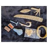 Vintage Bakelite Products and Kewtie Razor.