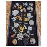 Lot of Brooches some Signed