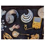 Lot of Brooches some Signed