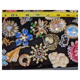 Mixture of Vintage and Newer Brooches many Signed