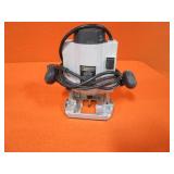 Professional Woodworker Plunge Router