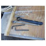 DeWalt 16" Radial Arm Saw