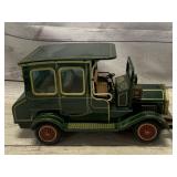 SH Made In Japan Tin vehicle 