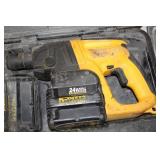 DeWalt 24V Cordless Rotary Hammer Steel Drilling 1/2" DW064  with Battery (x3), Charger, Case