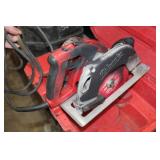 Milwaukee Heavy Duty Adjustable Handle Circular Saw 7-1/4" 6390  with Case