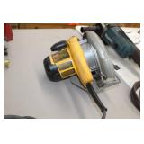 DeWalt Circular Saw 7-1/4" DW368